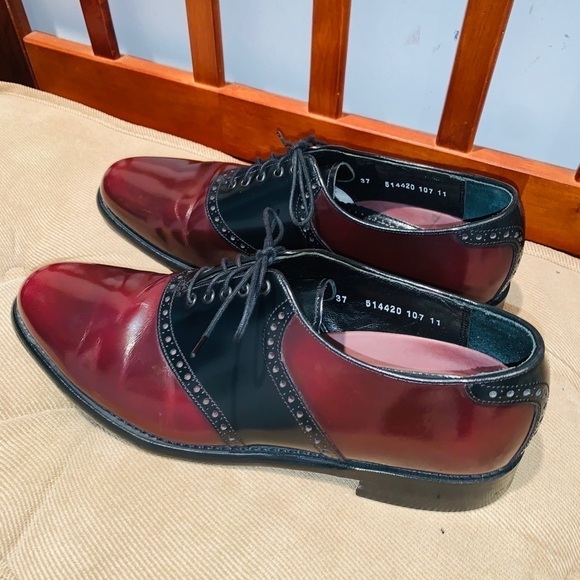 Florsheim Two Tone Plane Toe Oxfords. L3 - Picture 6 of 12